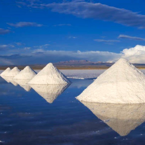 salt mounds uyuni